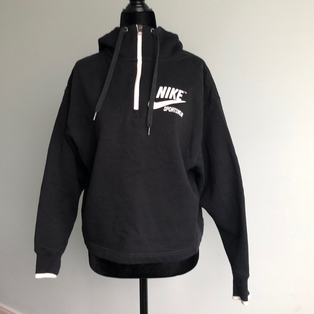 Nike logo hooded short sweater. Size Small.